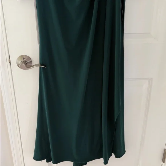 Betsy & Adam Ruffle Long Sleeve Sheath Gown- green - Picture 3 of 9